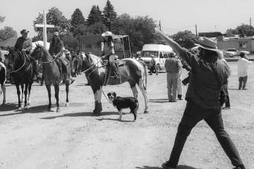 Russel Albert Daniels photographs a group of Genízaro riders